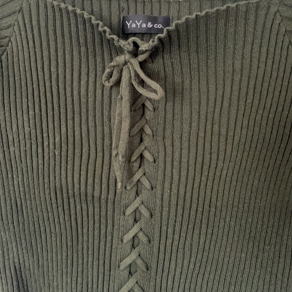 Lace-Up Ribbed Off-Shoulder Long Sleeve Shirt in Green - Women’s M/L - Picture 4 of 4